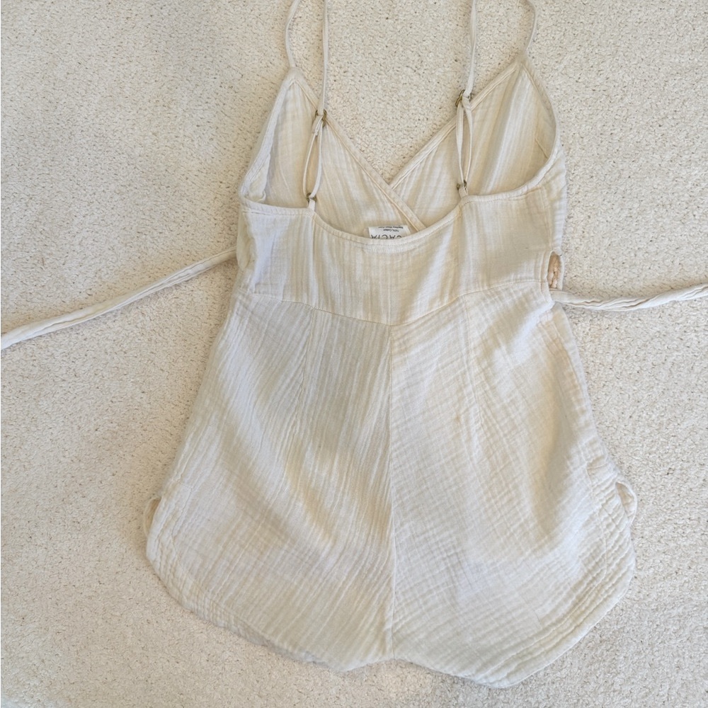 Cream Muslin Baby Bonnet - Picture 2 of 3